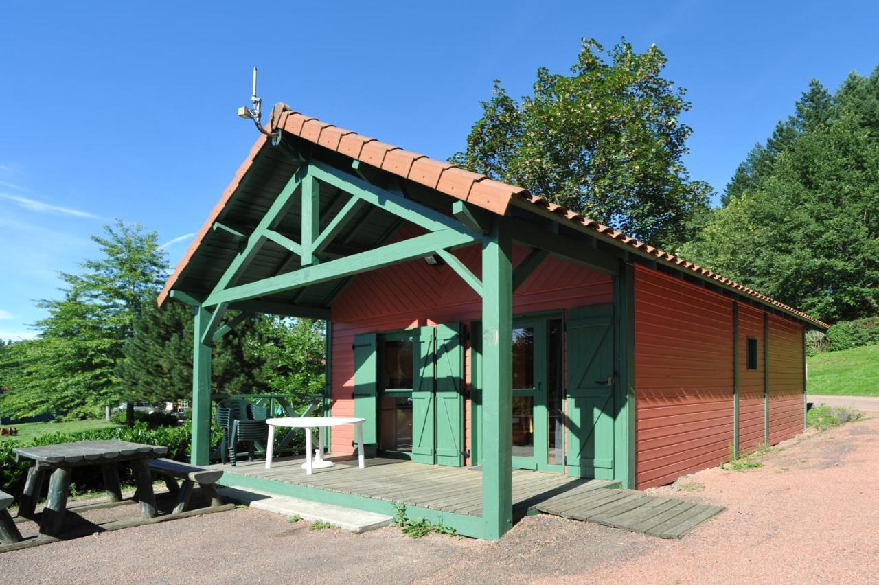 Camping Le Lac Des Sapins Cublize Exterior photo