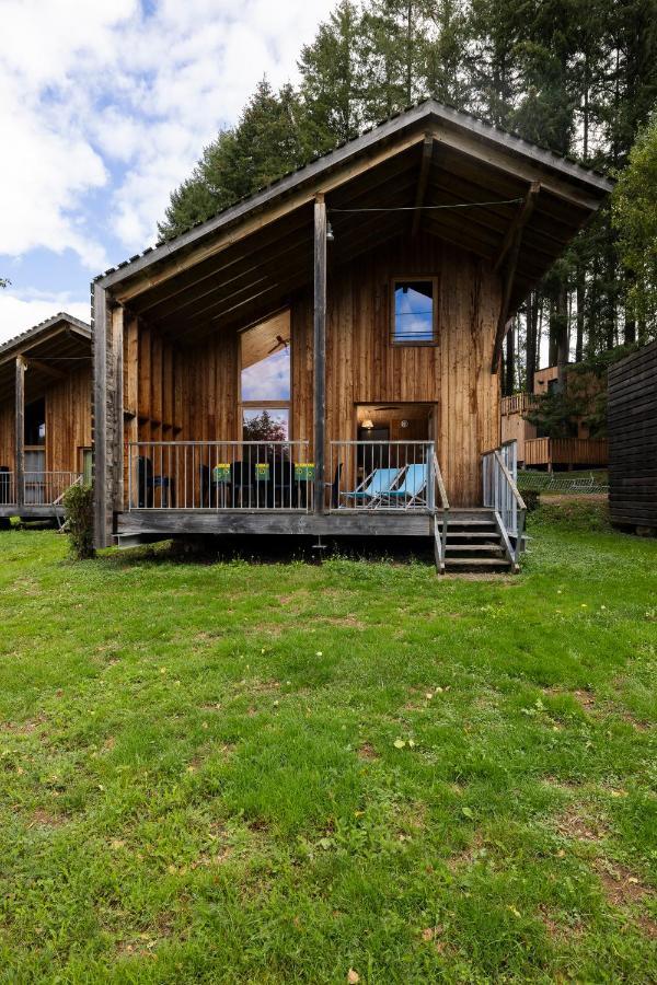 Camping Le Lac Des Sapins Cublize Exterior photo